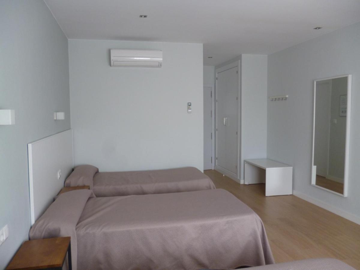 Hostal Las Cumbres Кониль-де-ла-Фронтера Экстерьер фото