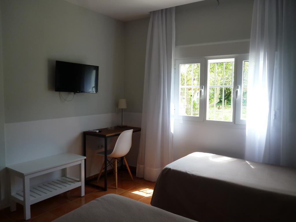 Hostal Las Cumbres Кониль-де-ла-Фронтера Экстерьер фото