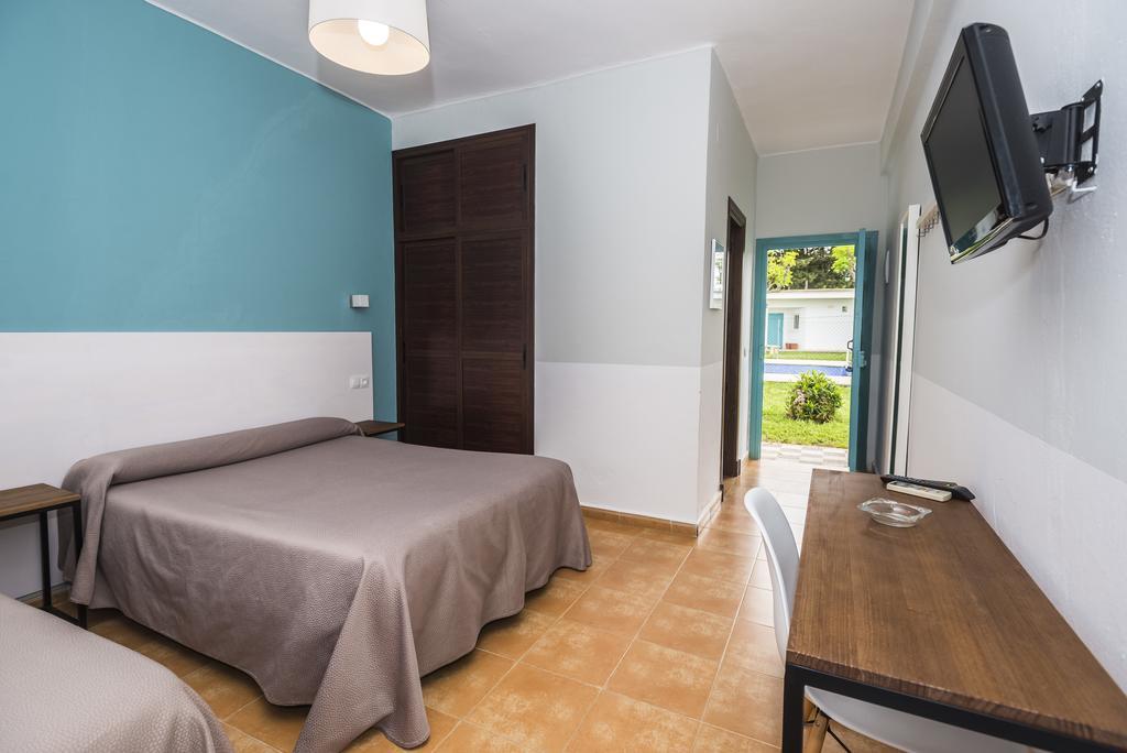Hostal Las Cumbres Кониль-де-ла-Фронтера Экстерьер фото